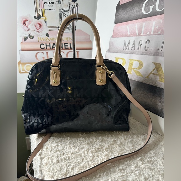 Michael Kors. Jet set - Picture 3 of 5